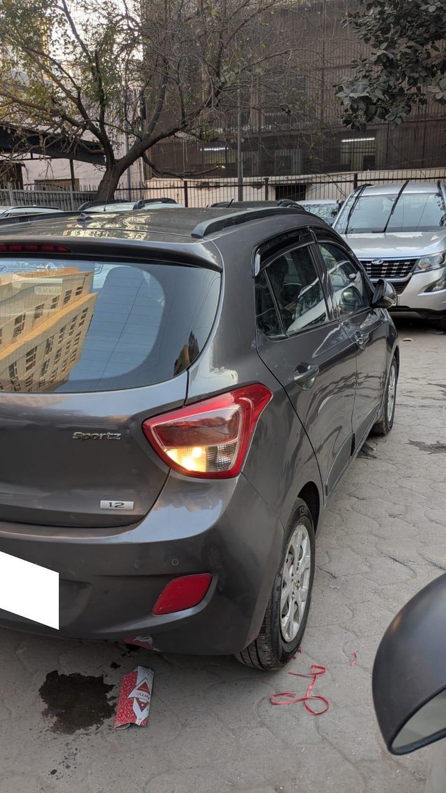 Hyundai Grand i10 Sportz Second-hand 2015 Hyundai Grand i10 Sportz for sale in New Delhi-6
