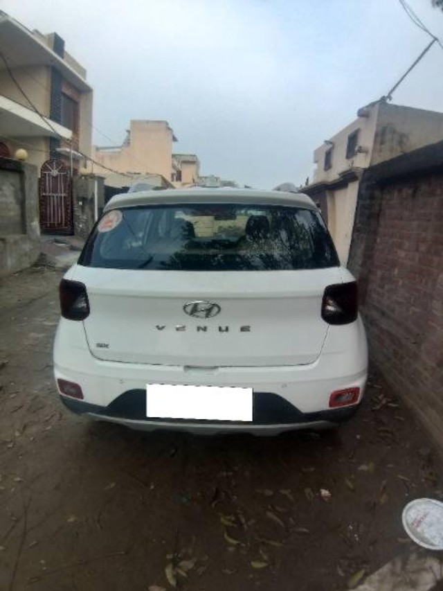 Second-hand 2019 Hyundai Venue SX Diesel BSIV for sale in Balrampur-1