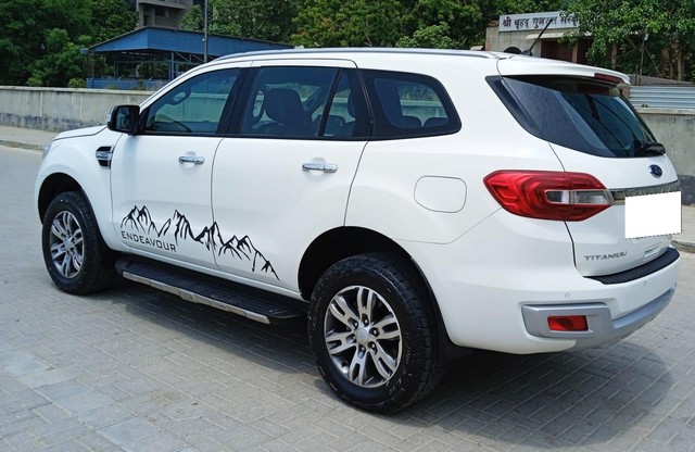 Second-hand 2018 Ford Endeavour 3.2 Titanium AT 4X4 for sale in Ahmedabad-3
