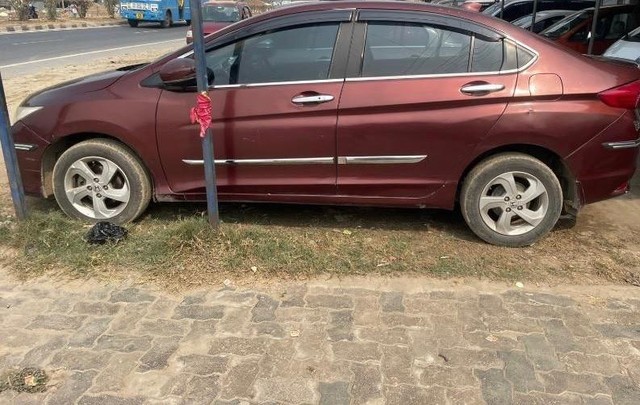 Second-hand 2014 Honda City i DTEC E for sale in Maldah-1