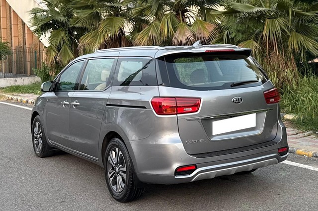 Second-hand 2020 Kia Carnival Prestige 6 STR for sale in New Delhi-14