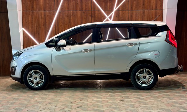 Second-hand 2019 Mahindra Marazzo M6 for sale in Madurai-3