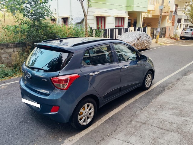 Second-hand 2014 Hyundai Grand i10 Asta for sale in Bangalore-9