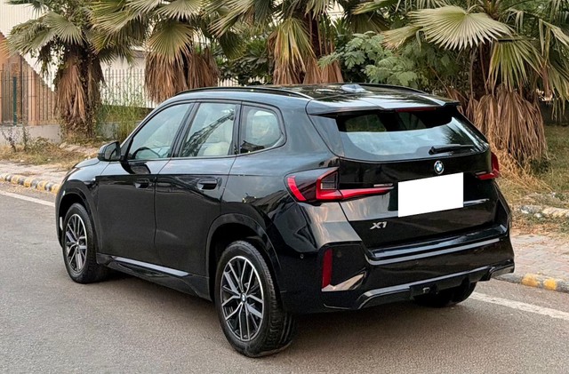Second-hand 2024 BMW X1 sDrive18i M Sport for sale in New Delhi-4
