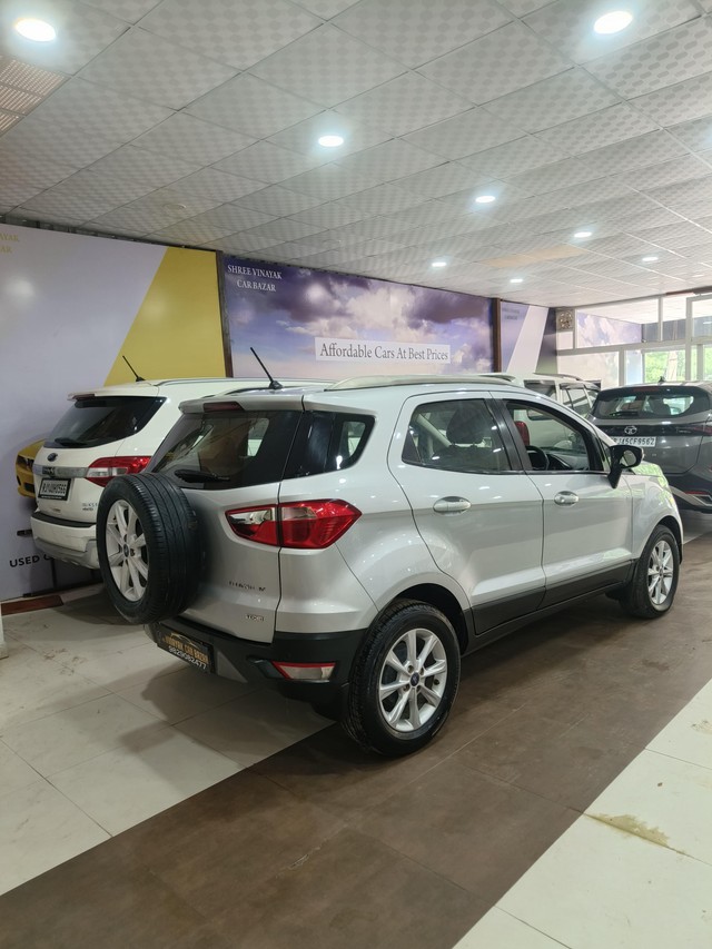 Second-hand 2019 Ford Ecosport 1.5 Diesel Titanium BSIV for sale in Jaipur-12