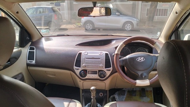 Second-hand 2011 Hyundai i20 1.2 Magna for sale in Coimbatore-17
