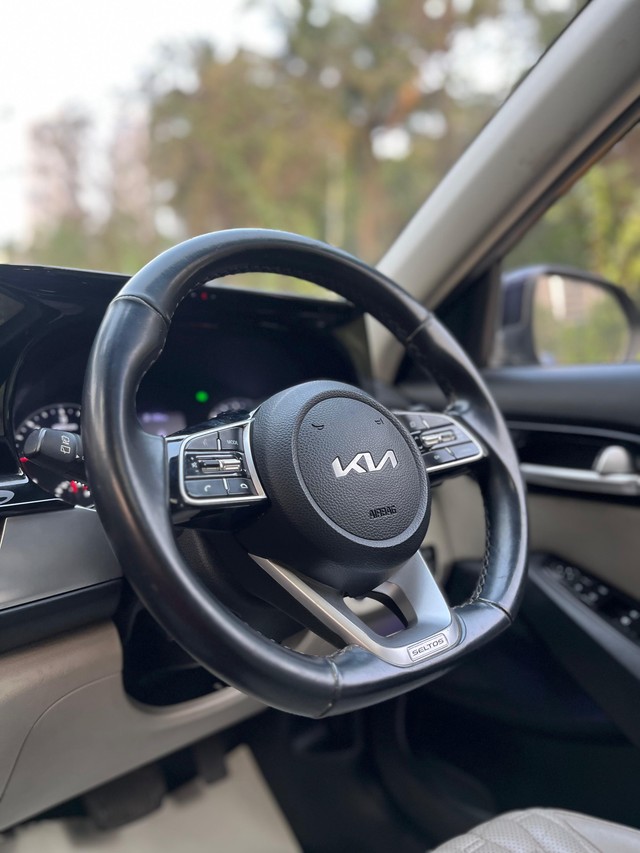 Second-hand 2022 Kia Seltos HTX Diesel AT for sale in Mumbai-11