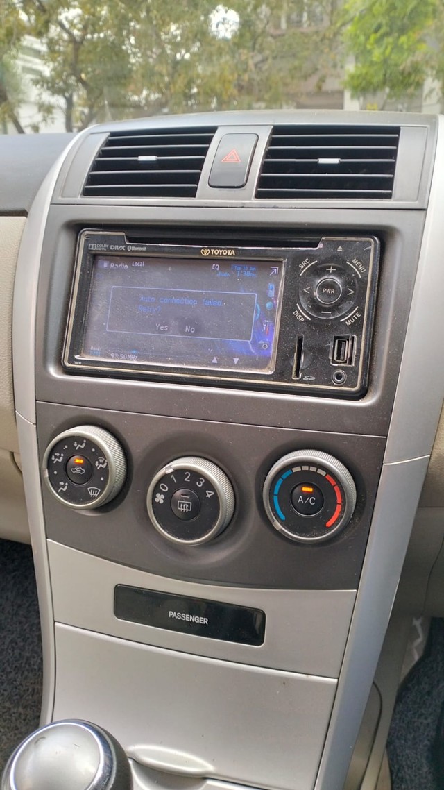 Toyota Corolla Altis 1.8 J Second-hand 2013 Toyota Corolla Altis 1.8 J for sale in Coimbatore-10