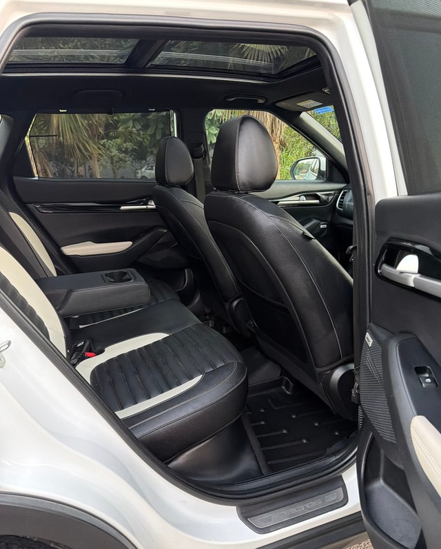 Second-hand 2023 Kia Seltos GTX Plus Turbo DCT for sale in New Delhi-14