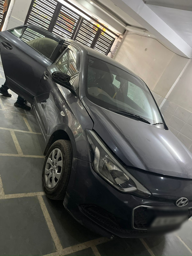 Hyundai i20 Magna 1.2 Second-hand 2017 Hyundai i20 Magna 1.2 for sale in New Delhi-1
