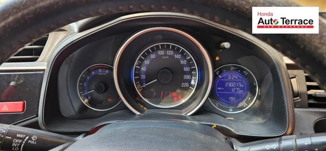 Second-hand 2016 Honda Jazz 1.5 V i DTEC for sale in Bhubaneswar-8