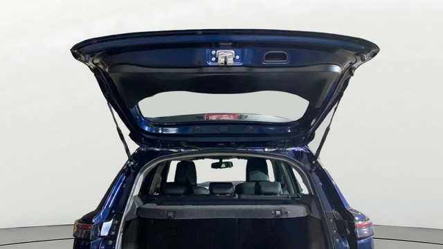 Second-hand 2022 Maruti Suzuki Grand Vitara Alpha AT BSVI for sale in Howrah-20