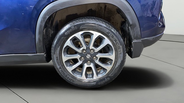 Second-hand 2022 Maruti Suzuki Grand Vitara Alpha AT BSVI for sale in Howrah-27