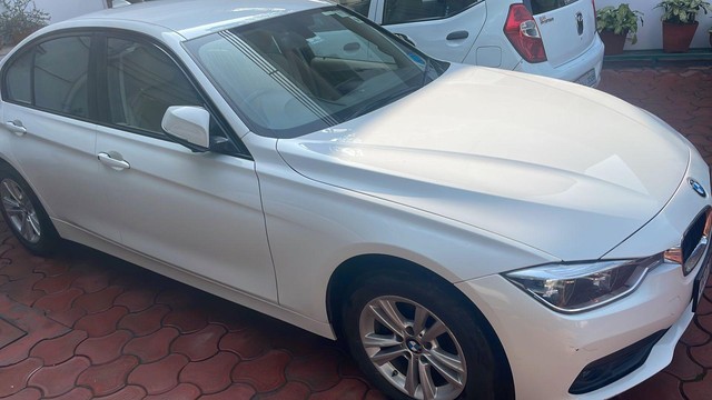 Second-hand 2019 BMW 3 Series 320d for sale in Dehradun-1