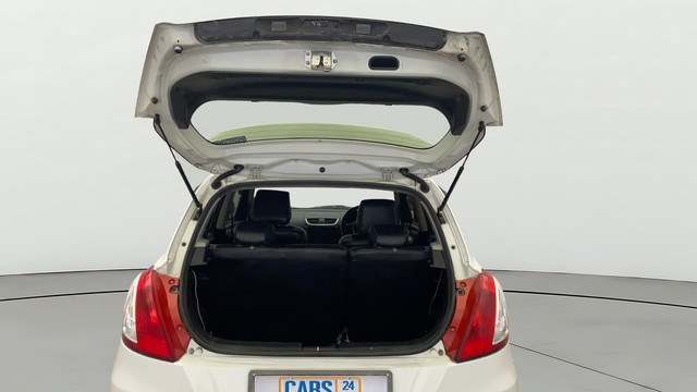 Second-hand 2015 Maruti Swift ZXI for sale in Kochi-20