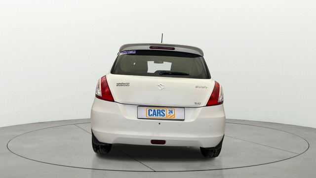 Second-hand 2015 Maruti Swift ZXI for sale in Kochi-3