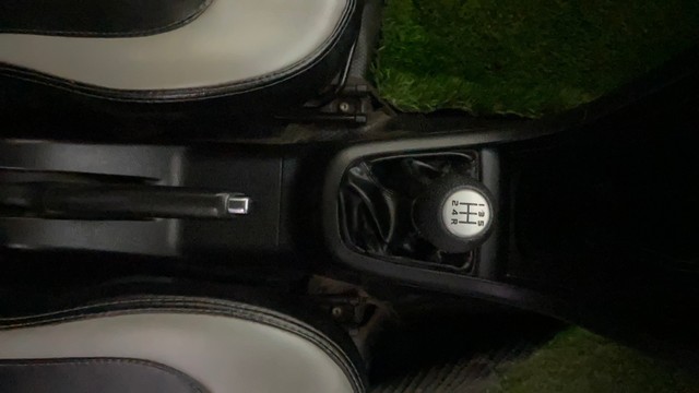 Second-hand 2015 Maruti Swift ZXI for sale in Kochi-13