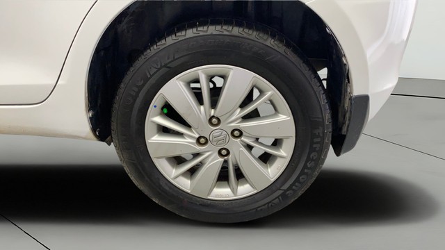 Second-hand 2015 Maruti Swift ZXI for sale in Kochi-27