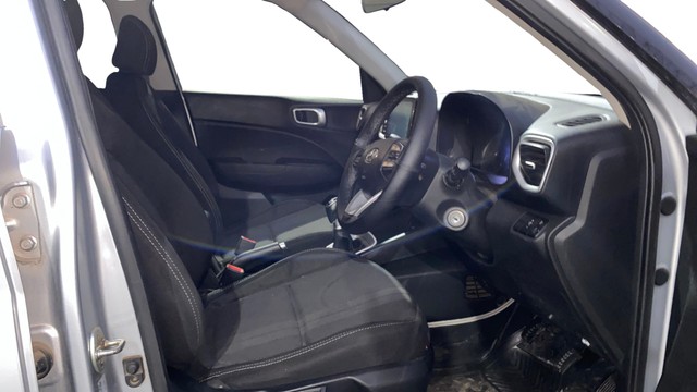 Second-hand 2021 Hyundai Venue SX Turbo for sale in Patna-15