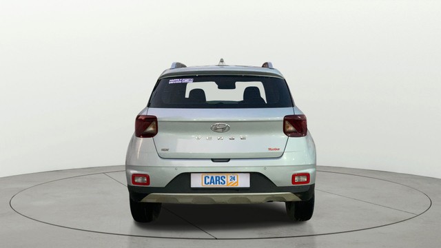 Second-hand 2021 Hyundai Venue SX Turbo for sale in Patna-3