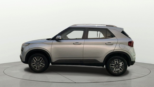 Second-hand 2021 Hyundai Venue SX Turbo for sale in Patna-5