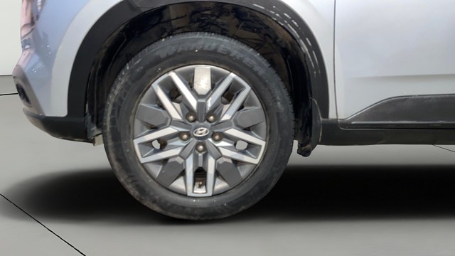 Second-hand 2021 Hyundai Venue SX Turbo for sale in Patna-25