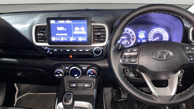Second-hand 2021 Hyundai Venue SX Turbo for sale in Patna-22