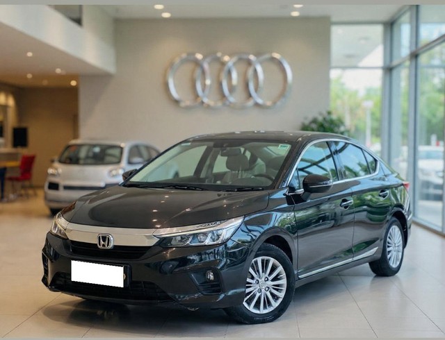 Second-hand 2020 Honda City V MT for sale in New Delhi-2