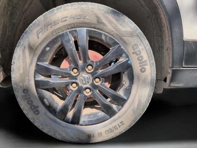 Second-hand 2018 Maruti Vitara Brezza ZDi AMT for sale in Gulbarga-24