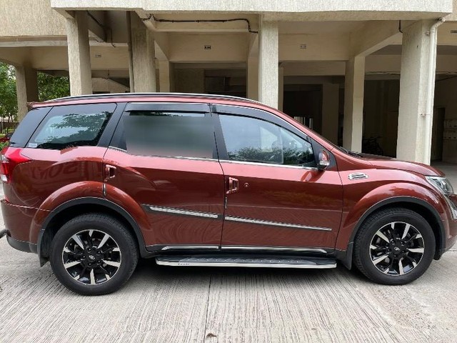 Second-hand 2018 Mahindra XUV500 AT W10 FWD for sale in Allahabad-1