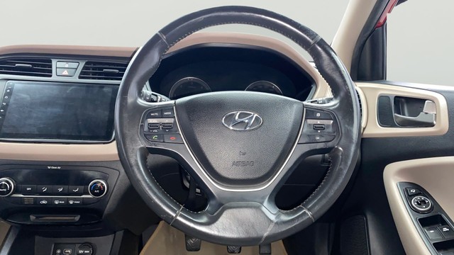 Second-hand 2015 Hyundai i20 Asta Option 1.4 CRDi for sale in Kochi-12