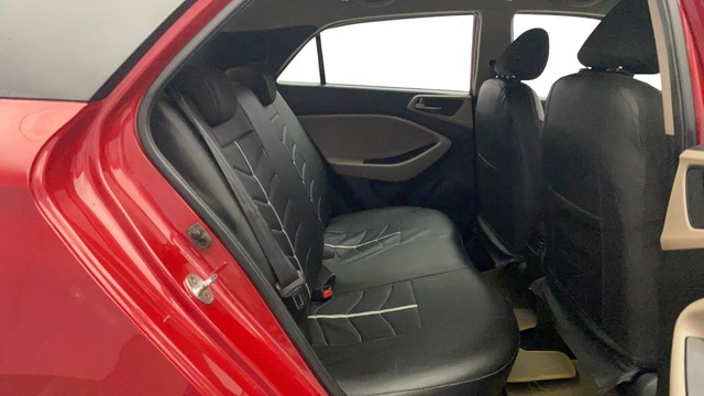 Second-hand 2015 Hyundai i20 Asta Option 1.4 CRDi for sale in Kochi-16