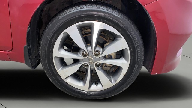 Second-hand 2015 Hyundai i20 Asta Option 1.4 CRDi for sale in Kochi-24