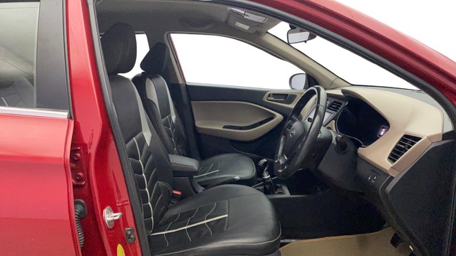 Second-hand 2015 Hyundai i20 Asta Option 1.4 CRDi for sale in Kochi-15