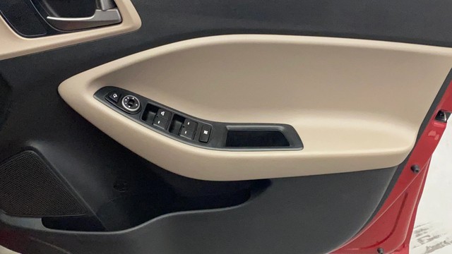 Second-hand 2015 Hyundai i20 Asta Option 1.4 CRDi for sale in Kochi-17