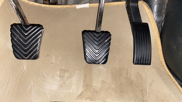 Second-hand 2015 Hyundai i20 Asta Option 1.4 CRDi for sale in Kochi-14