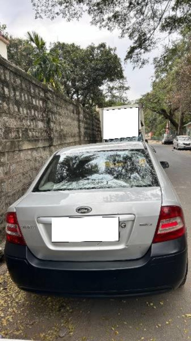 Second-hand 2006 Ford Fiesta 1.6 ZXi ABS for sale in Hosur-4