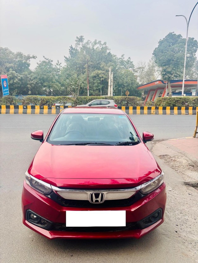 Second-hand 2018 Honda Amaze VX Opt Petrol BSIV for sale in Noida-8