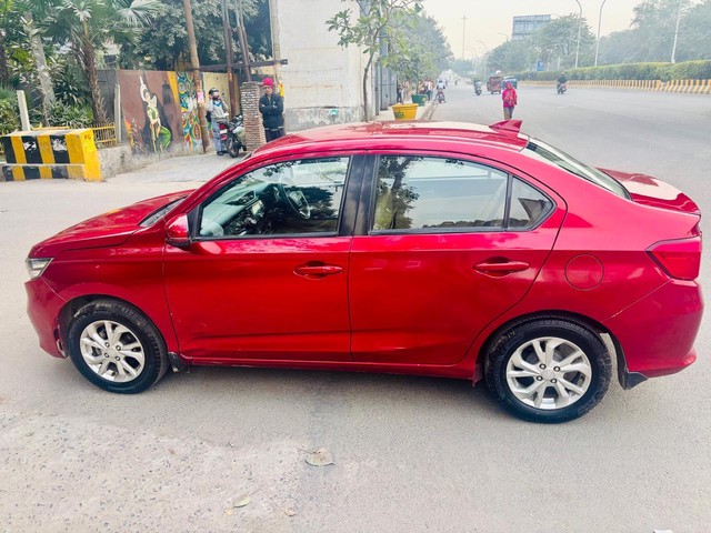 Second-hand 2018 Honda Amaze VX Opt Petrol BSIV for sale in Noida-3