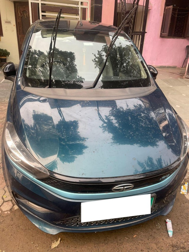 Second-hand 2024 Tata Tiago EV XE MR for sale in Greater Noida-3