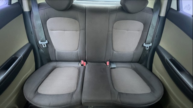 Second-hand 2012 Hyundai i20 Sportz 1.4 CRDi for sale in Hyderabad-27