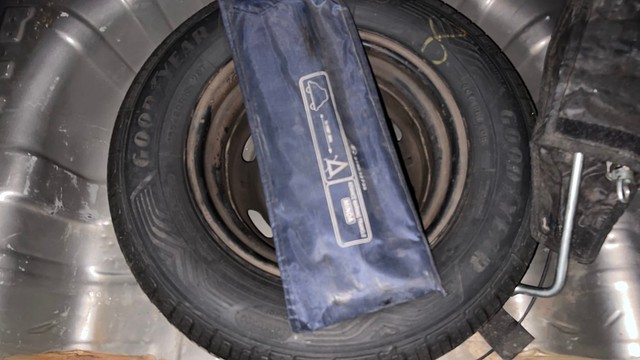 Second-hand 2016 Renault KWID RXT for sale in Mysore-21