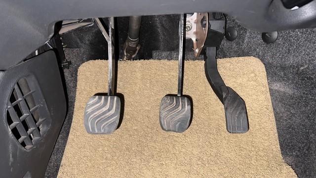 Second-hand 2016 Renault KWID RXT for sale in Mysore-14