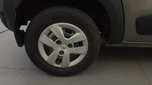 Second-hand 2016 Renault KWID RXT for sale in Mysore-18