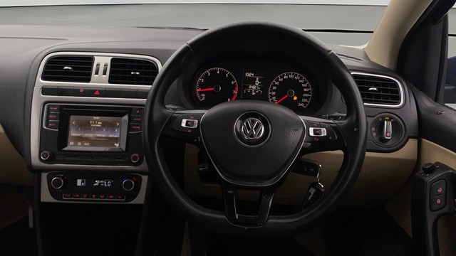 Second-hand 2016 Volkswagen Ameo 1.2 MPI Highline for sale in Chennai-12