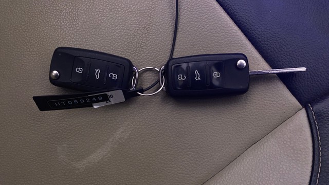 Second-hand 2016 Volkswagen Ameo 1.2 MPI Highline for sale in Chennai-21