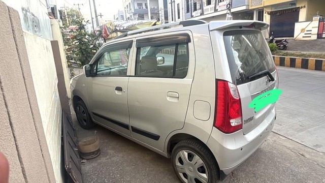 Second-hand 2018 Maruti Wagon R AMT VXI for sale in Mahbubnagar-4