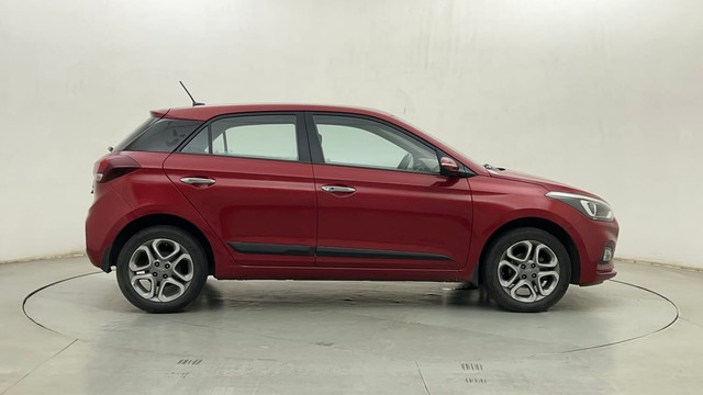 Second-hand 2018 Hyundai i20 1.2 Asta Option for sale in Mumbai-2