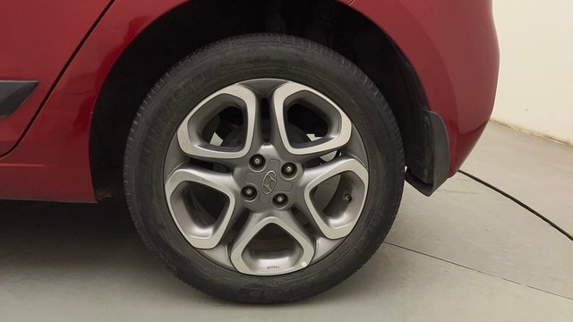 Second-hand 2018 Hyundai i20 1.2 Asta Option for sale in Mumbai-19