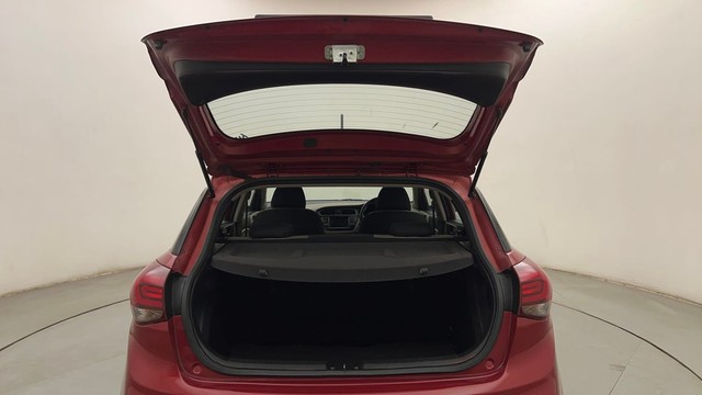 Second-hand 2018 Hyundai i20 1.2 Asta Option for sale in Mumbai-33